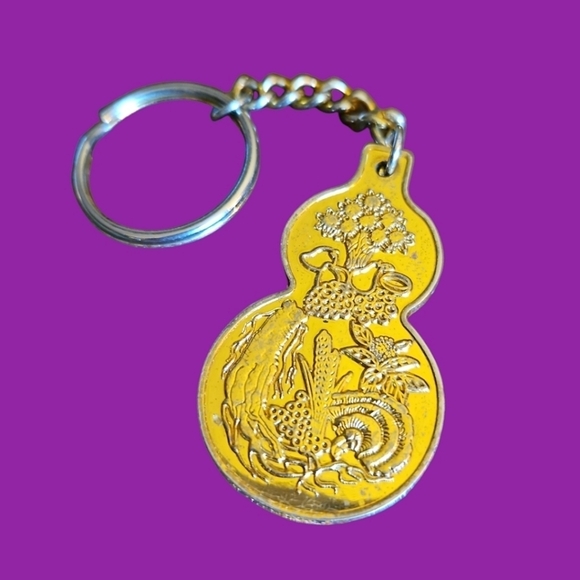 Feng Shu Wu Lou Amulet for Good Health Key Chain Ring - Picture 1 of 4